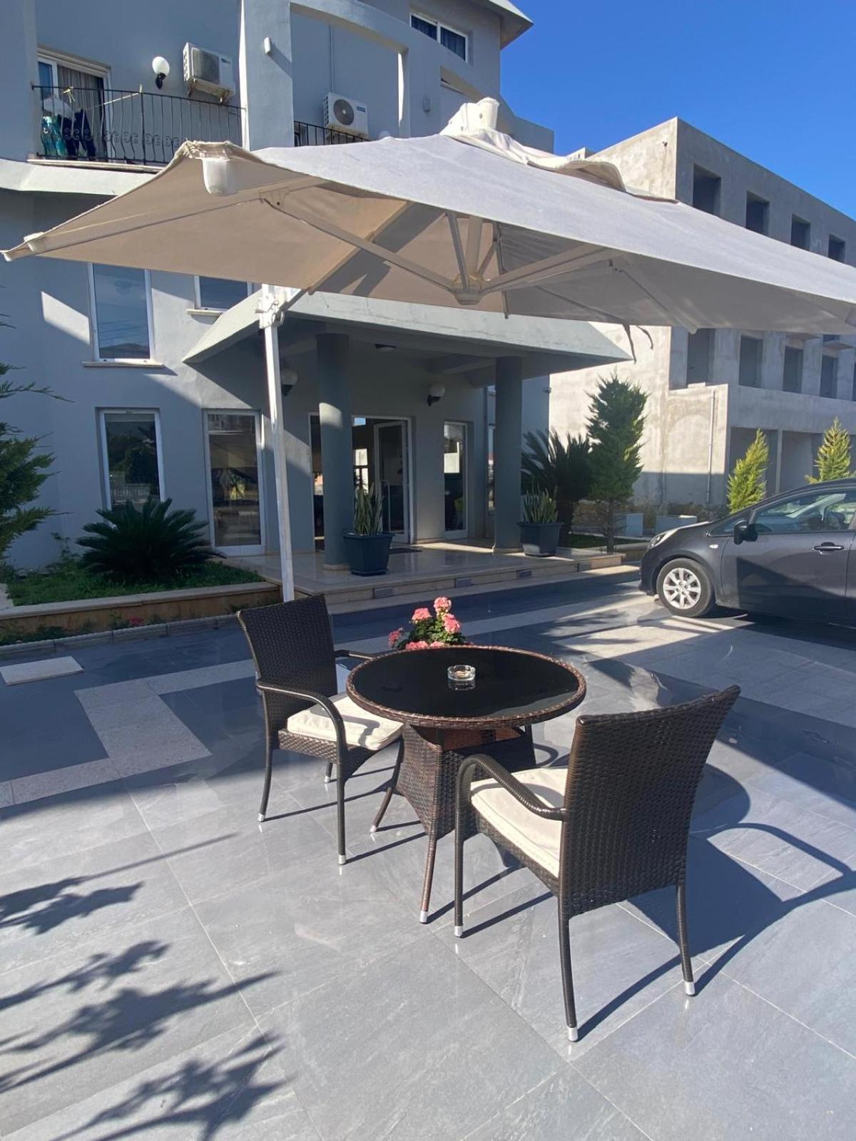 The Prince Inn Hotel & Villas Agios Georgios  Exterior photo